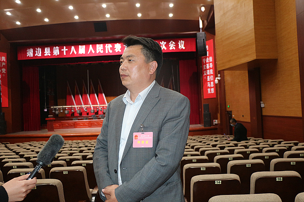 列席代表   双获